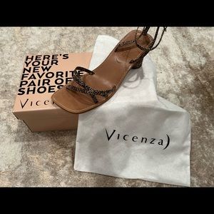 Anthropology-Vicenza Strappy Round-Heeled Sandals. New!